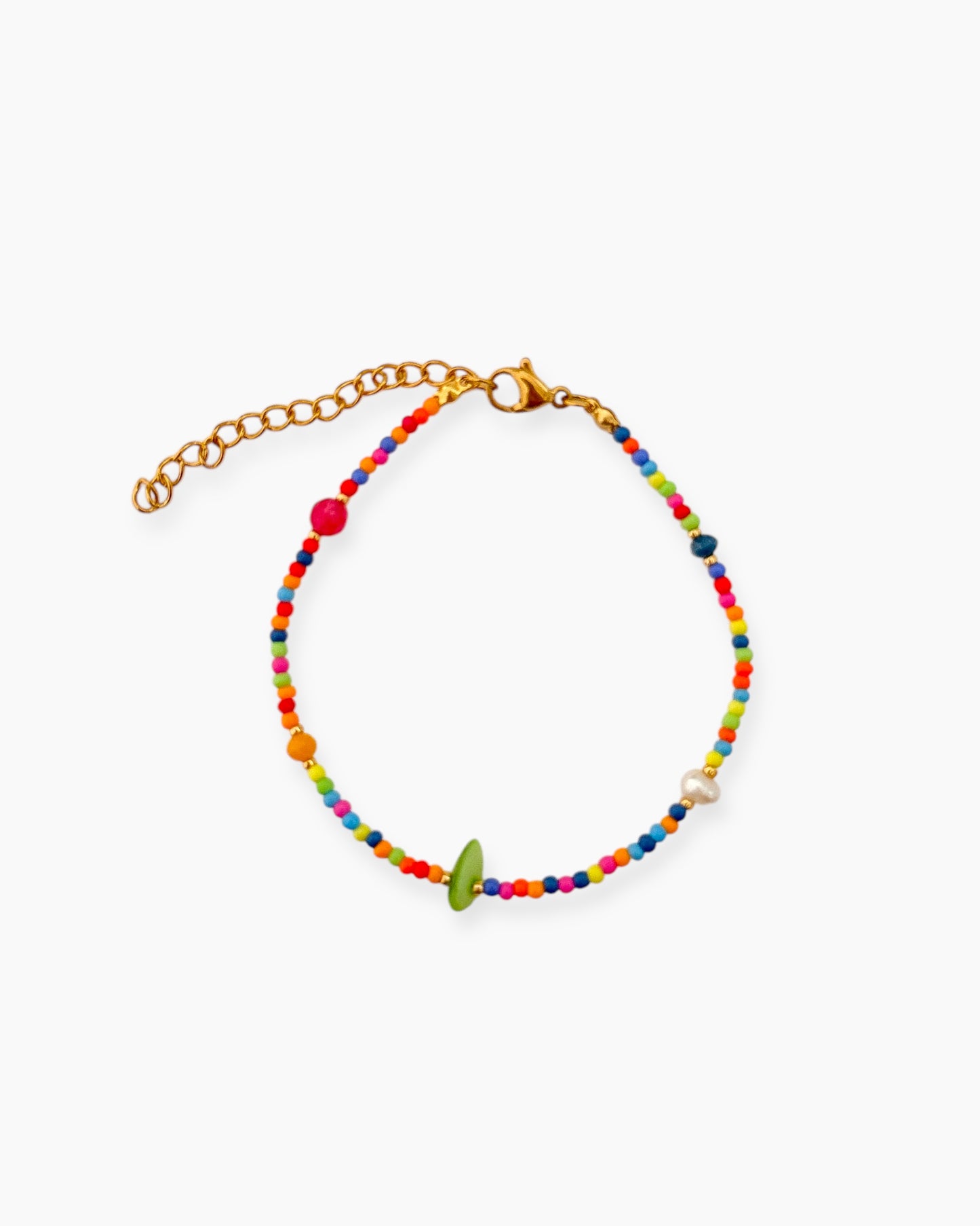 Pulsera abalorios detalle verde acabado acero oro Bahía