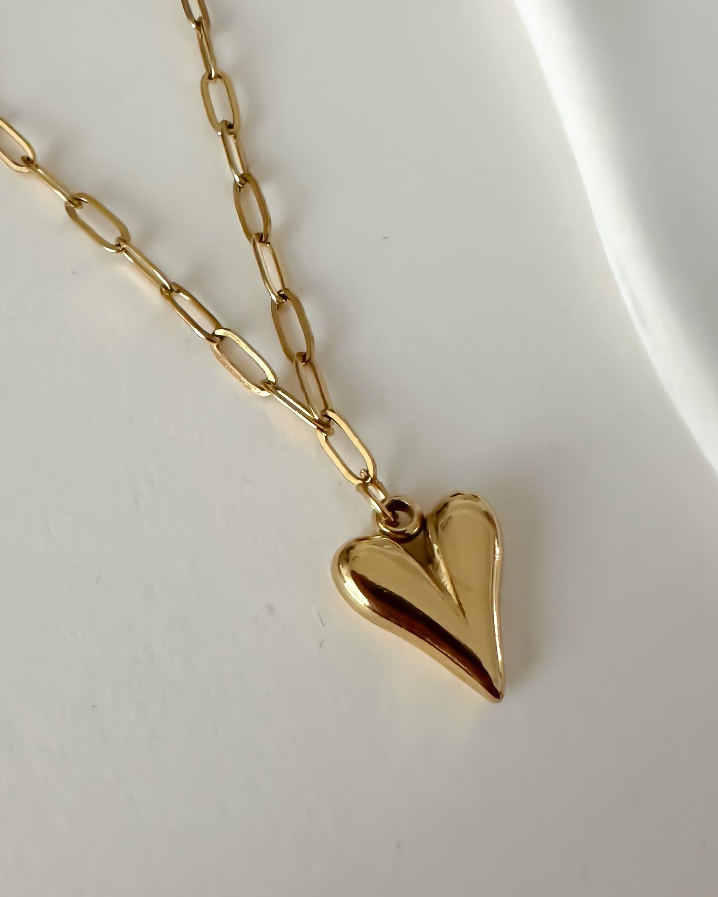 Collar eslabones con colgante de corazón con baño de oro 18k -BOMBOON