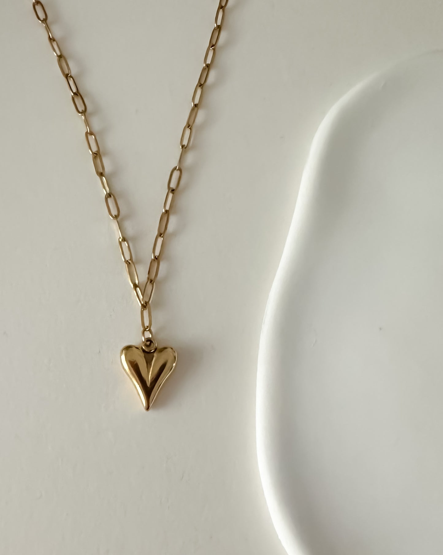 Collar eslabones con colgante de corazón con baño de oro 18k -BOMBOON
