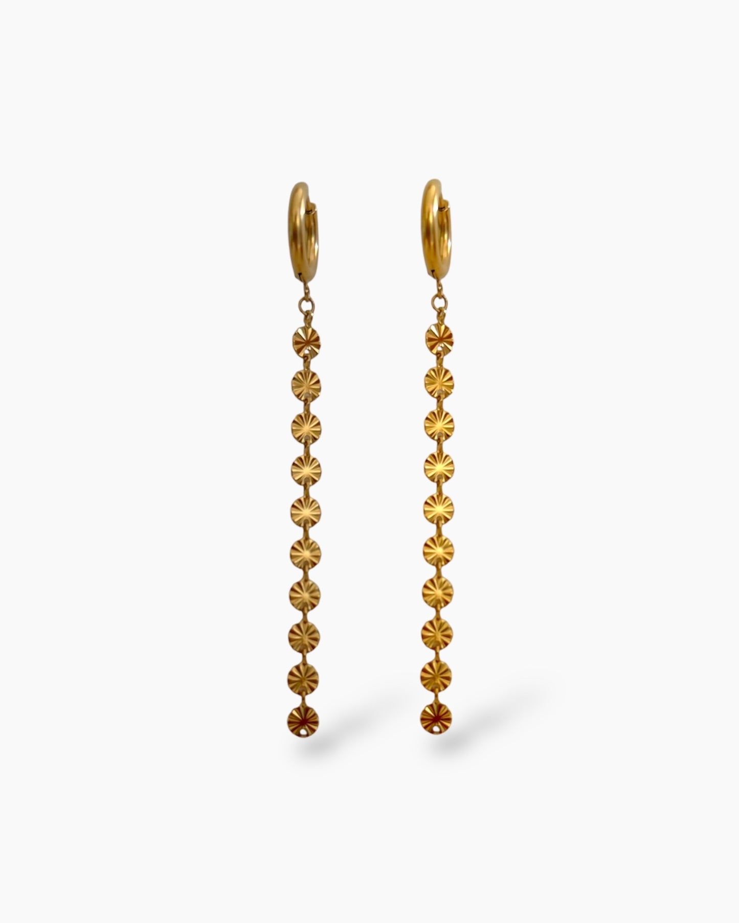 Pendientes largos plaquitas textura en acero baño oro 18K Enia