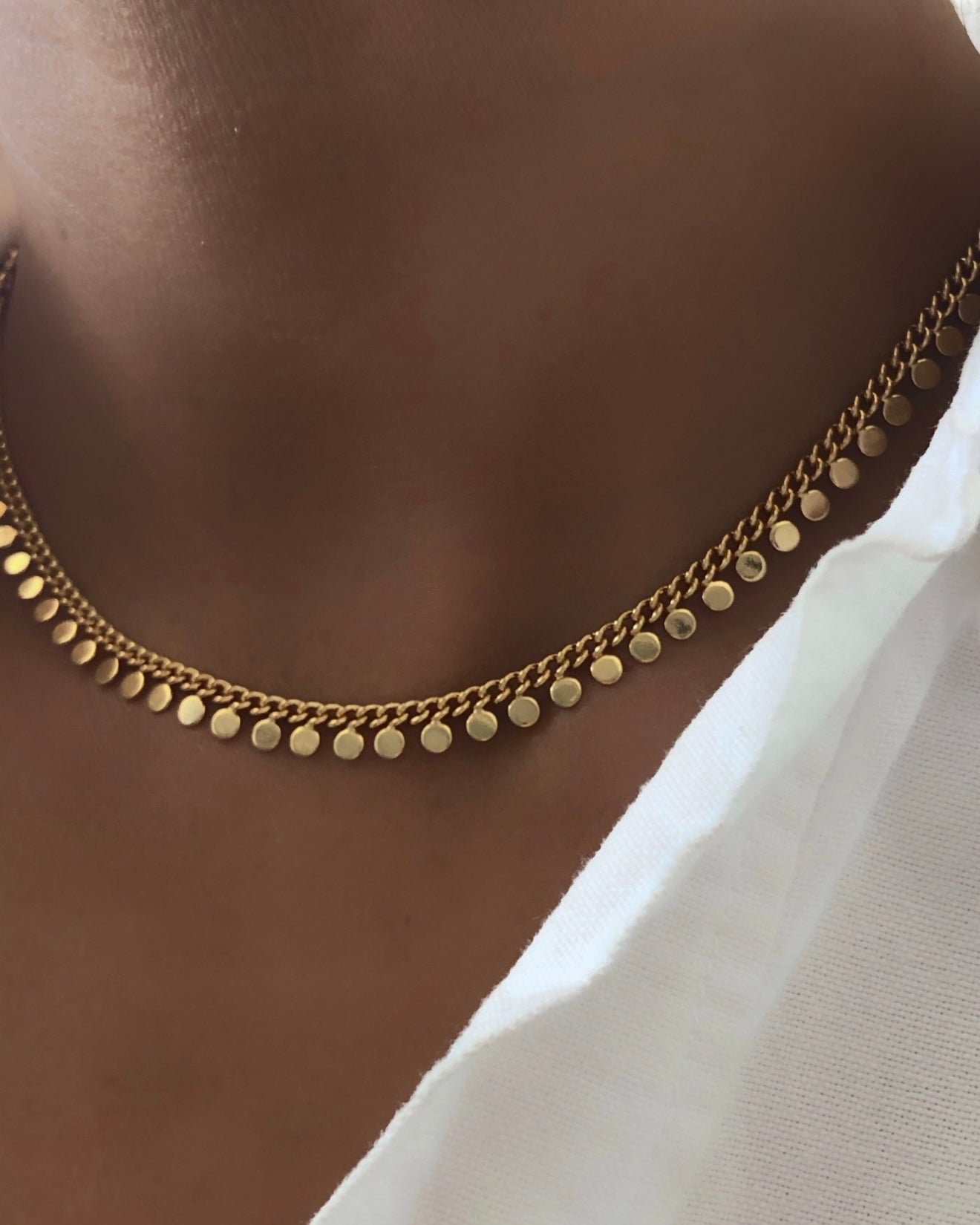 Collar cadena cubana con plaquitas mini baño oro 18K Dots