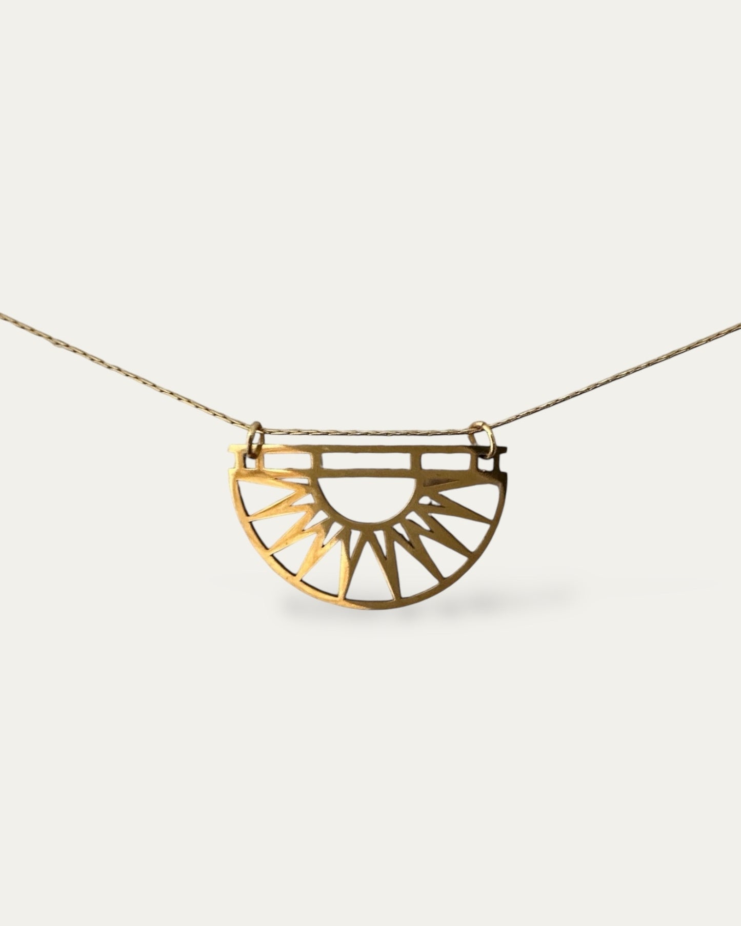 Collar cadena cardano fina con colgante diseño eSunrise