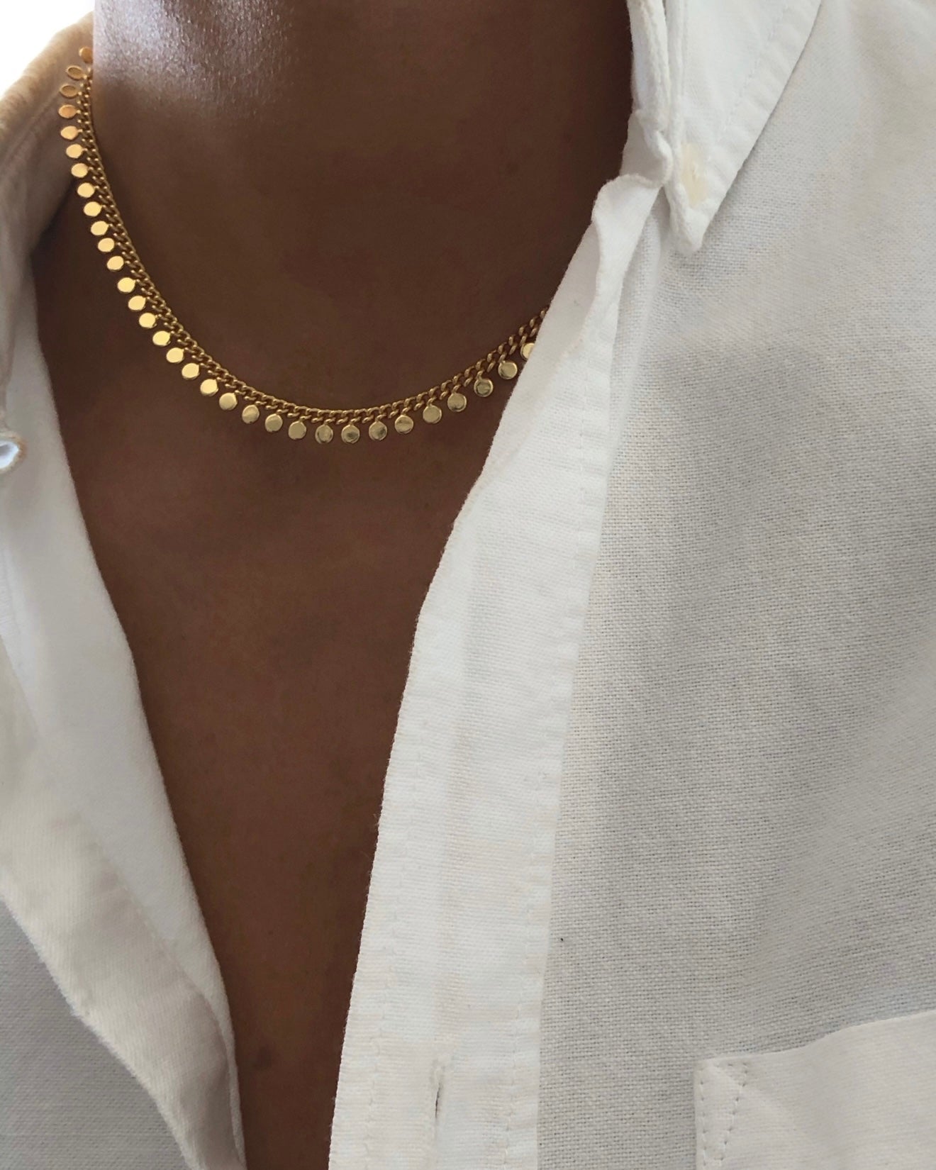 Collar cadena cubana con plaquitas mini baño oro 18K Dots