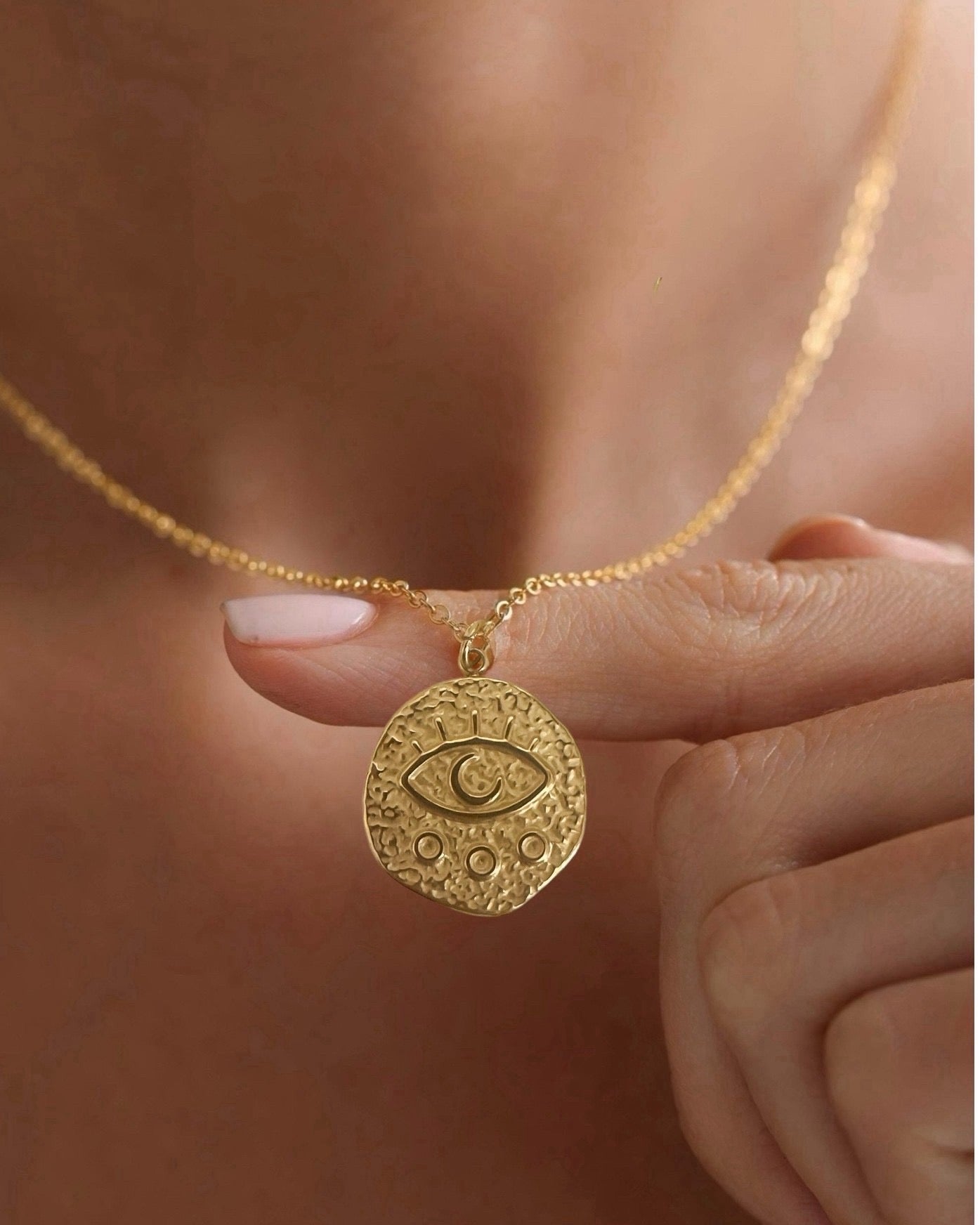 colgante dorado textura