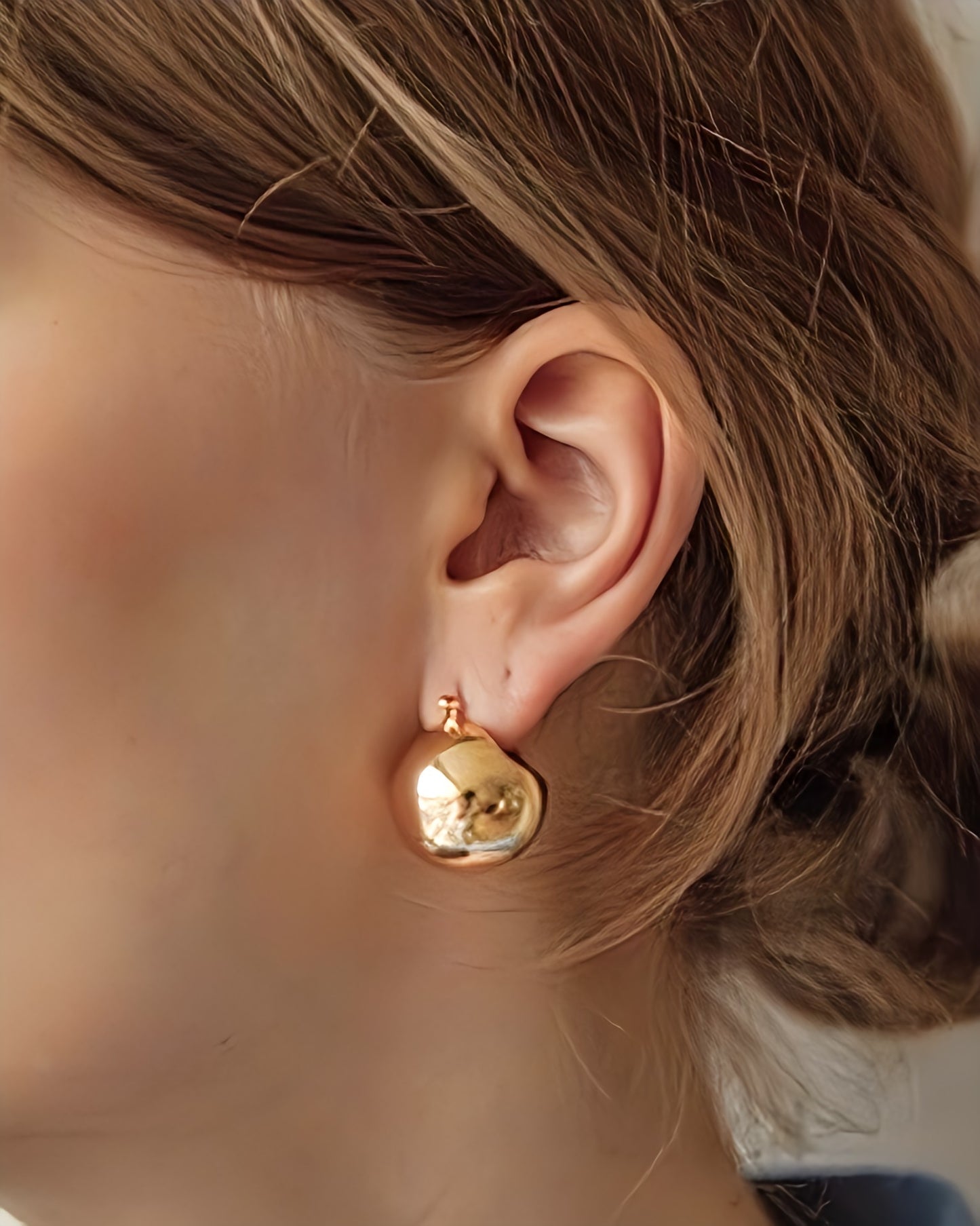 Aros de acero inoxidable gruesos pequeños baño oro 18K Tokaris