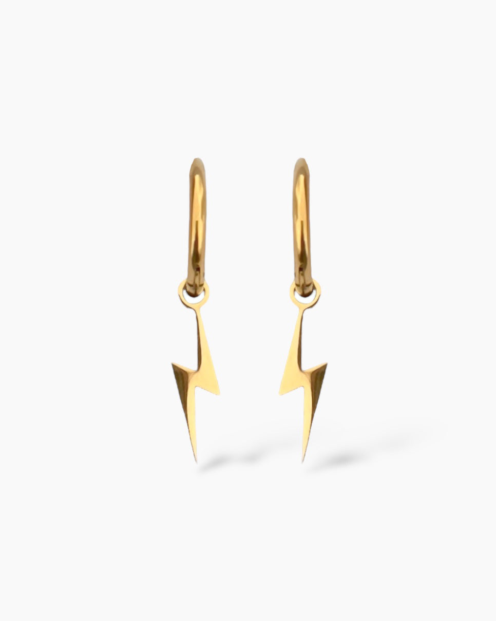 Aritos con charm en forma de rayo extraible en acero baño oro 18K Rayo