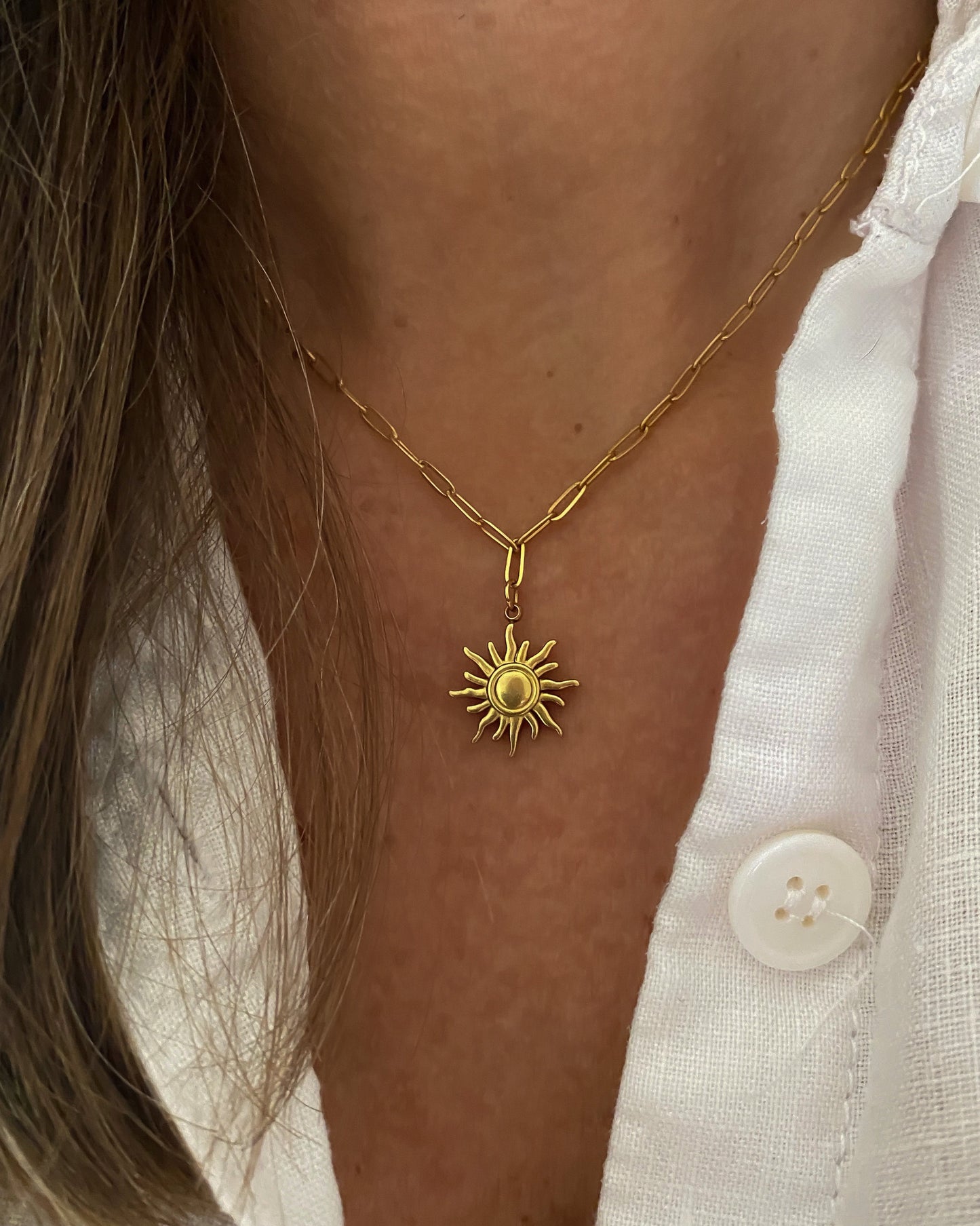 COLGANTE ORO SOL. WATERPROOF