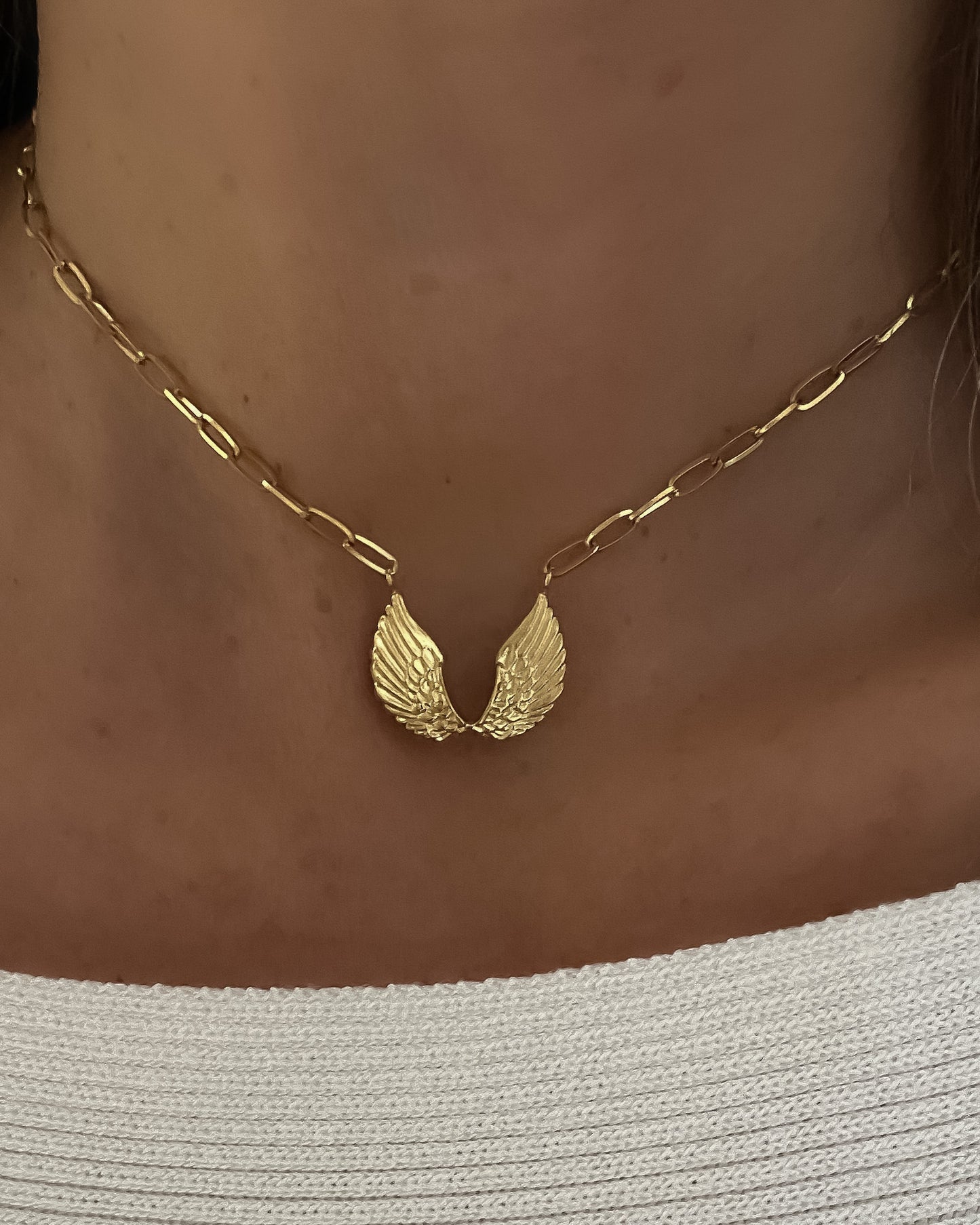 Collar cadena de eslabones con colgante de alas baño oro 18K Alas
