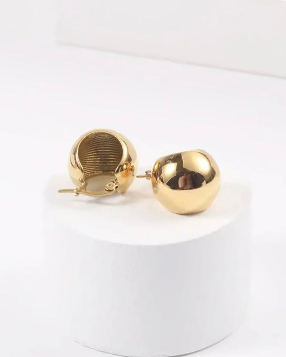 Aros de acero inoxidable gruesos pequeños baño oro 18K Tokaris