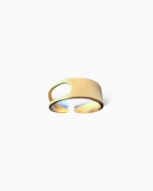 Anillo abierto diseño minimalista en acero baño oro 18K Bilie