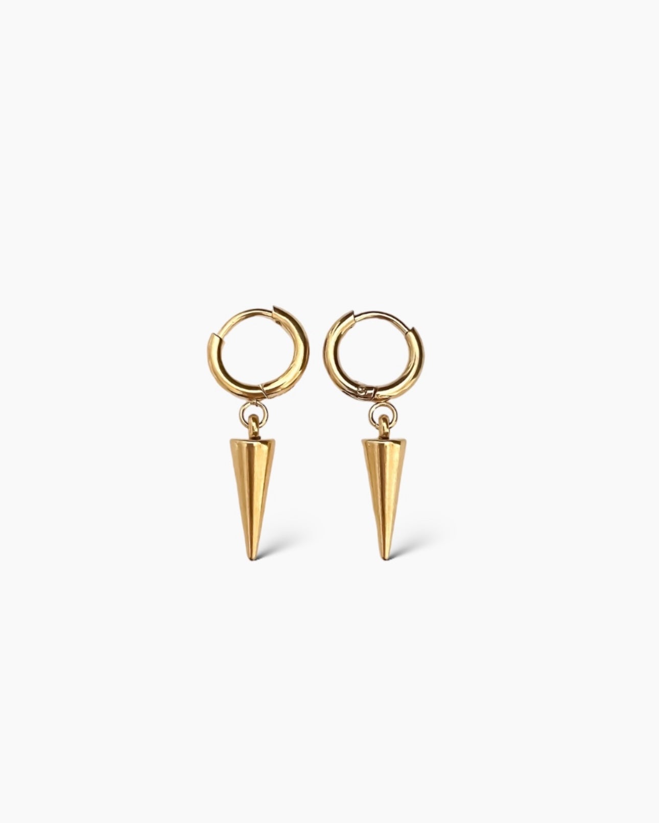 Aritoscon charm de pincho en acero inoxidable baño oro 18K Spike Grande