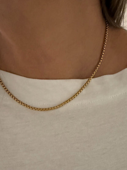 Cadena eslabón de caja 5mm en acero baño oro 18k