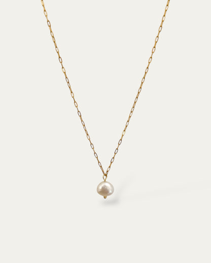 Collar con colgante perla irregular de agua dulce en acero acabado oro 18K Caribean
