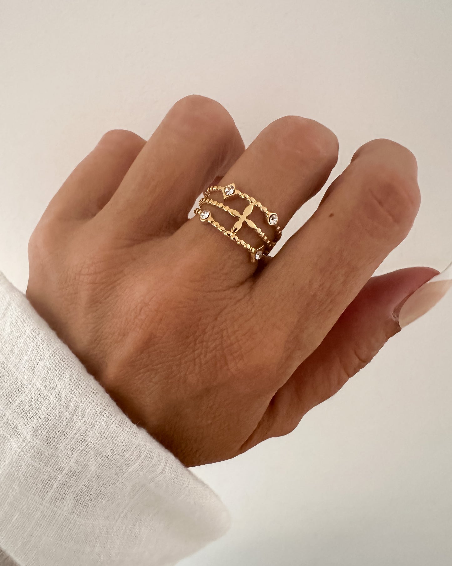 Anillo finto tres bandas con circonitas en acero oro 18K Lis Circonita