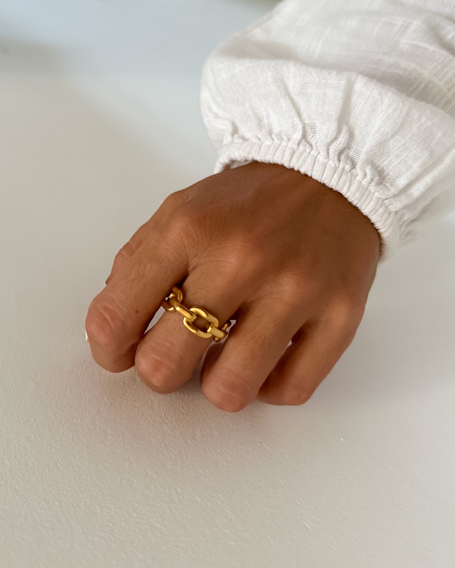 Anillo diseño eslabones en acero baño oro 18K Ever