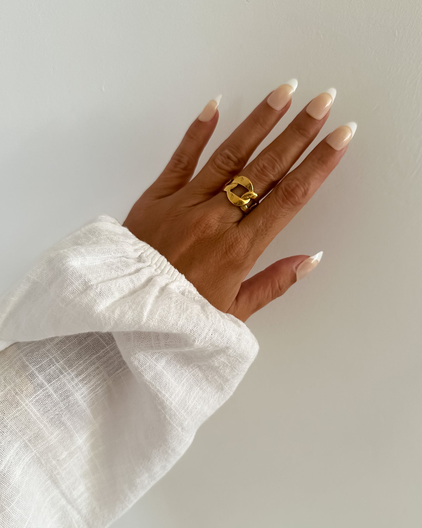 Anillo abierto diseño eslabones en acero baño oro 18K Súper Chain