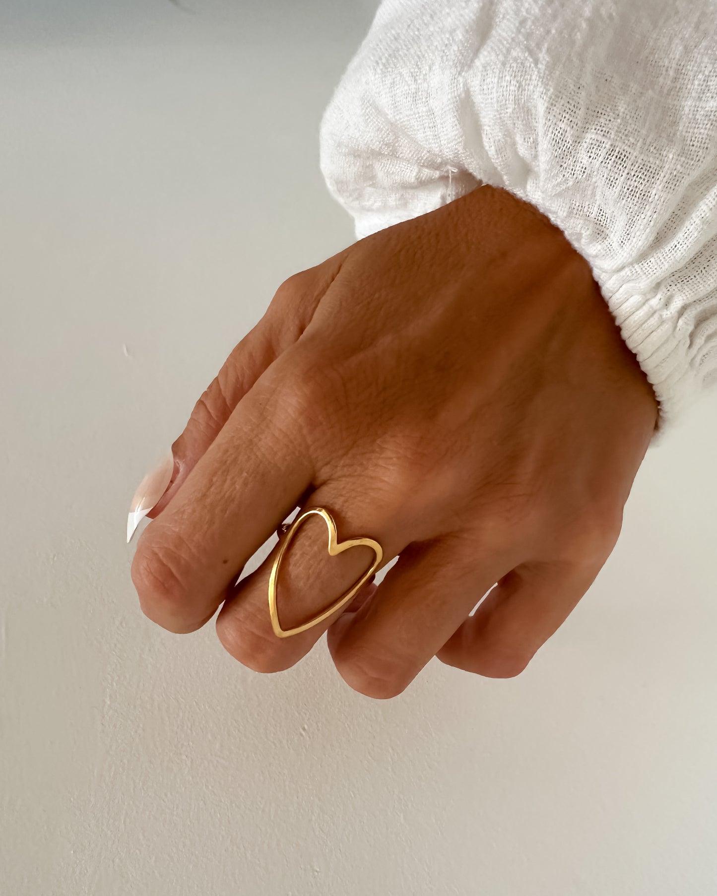 Anillo corazón fino ajustable acero baño oro 18K Livi