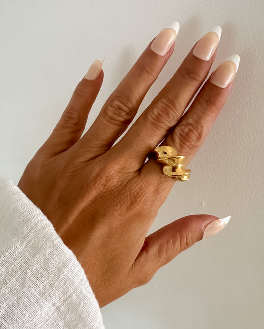 Anillo grueso abierto diseño girado en acero baño oro 18K Twix