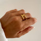 Anillo doble con banda vertical minimalista en acero baño oro 18K Code