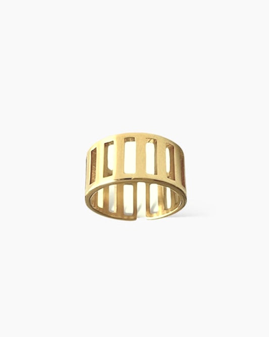 Anillo diseño bandas verticales  en acero inoxidable baño oro 18K Jail