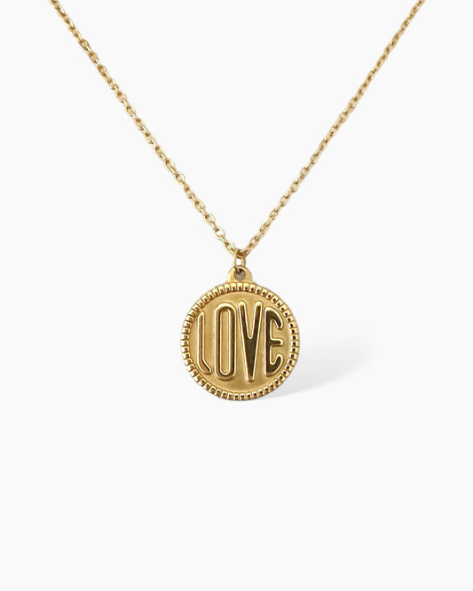 Collar colgante medalla con letras en acero baño oro 18K Love