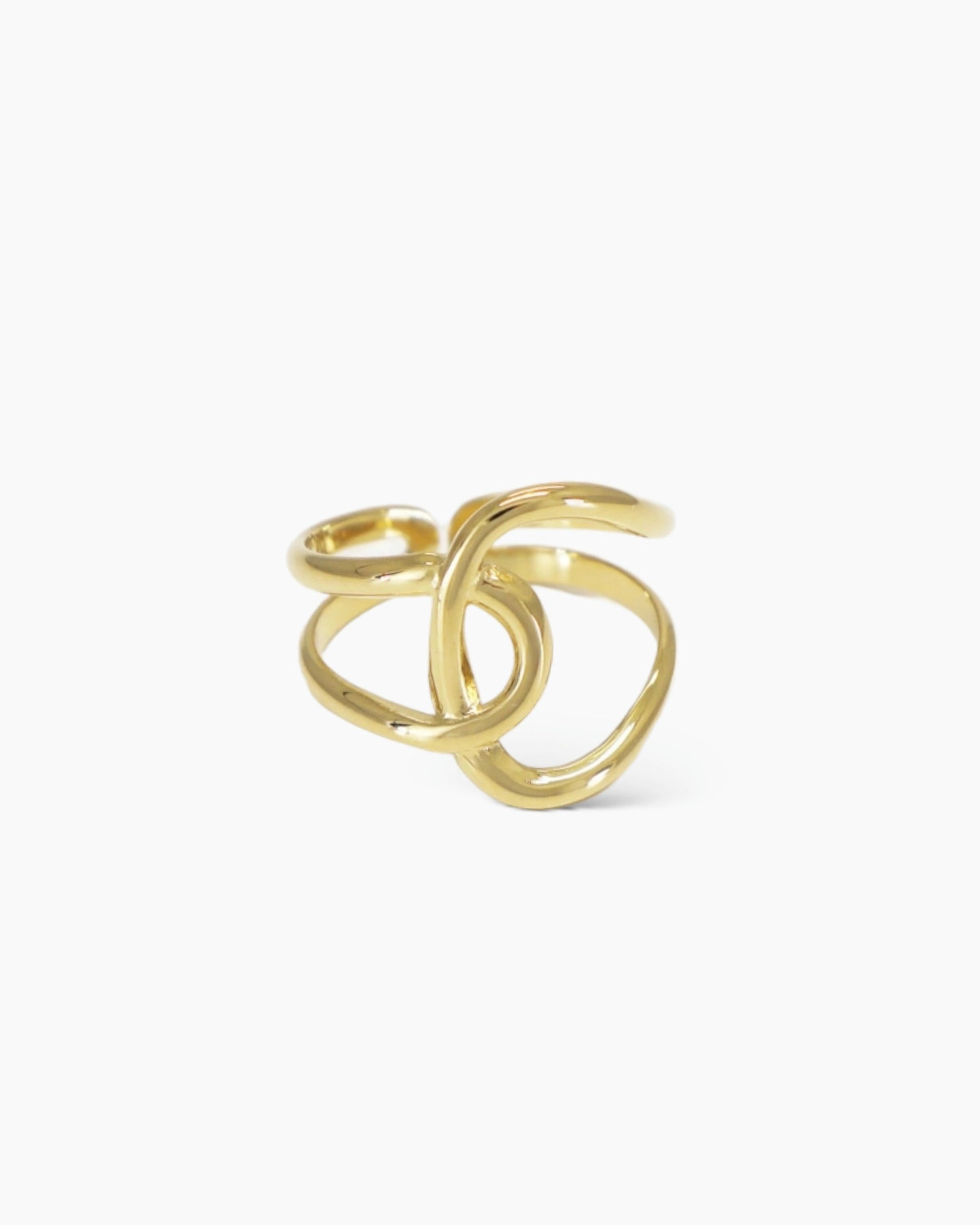 Anillo ajustable de acero inoxidable bañado en oro de 18k, con diseño asimétrico entrelazado.