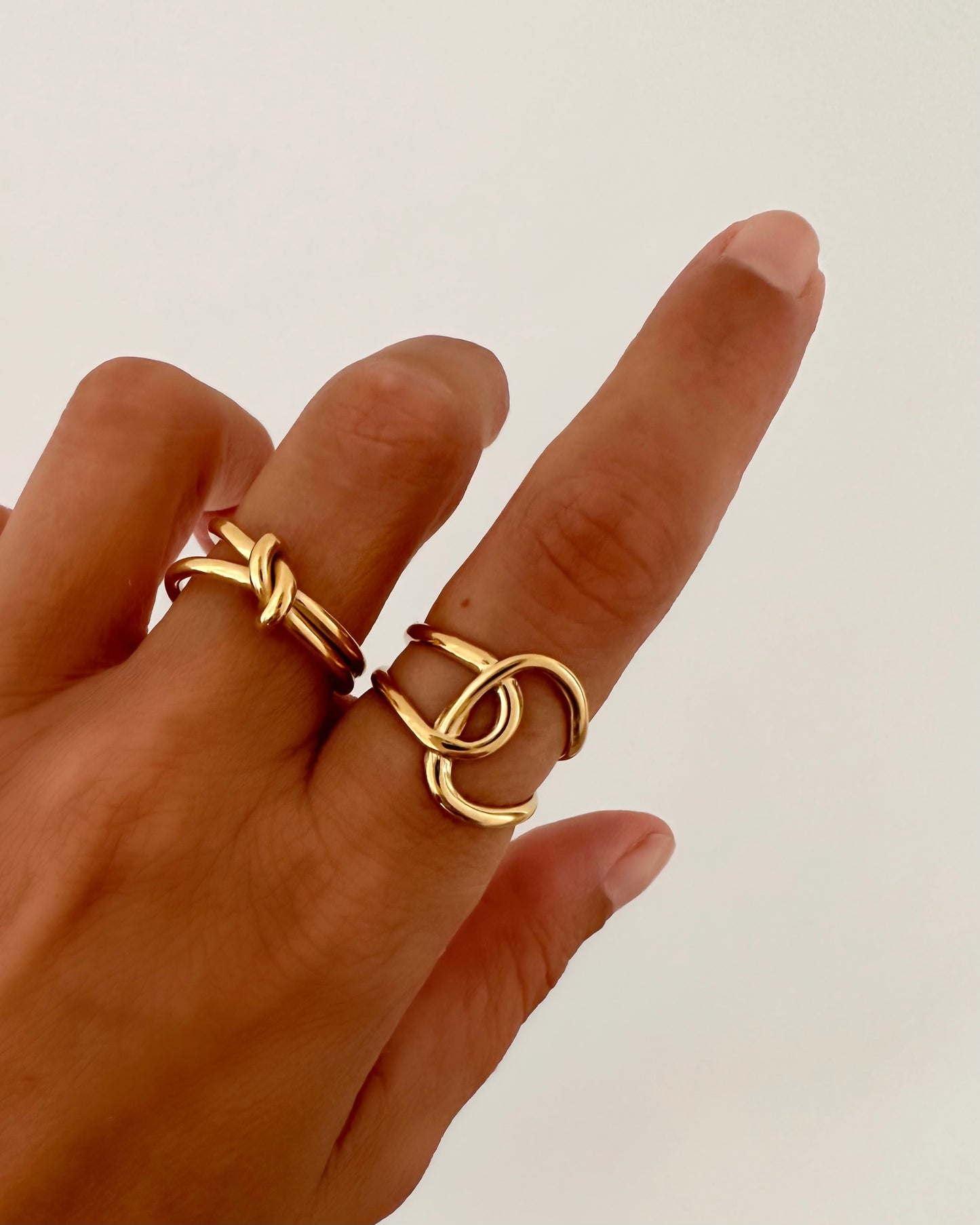 Anillo entrelazado ajustable en acero baño oro 18K Whimsy