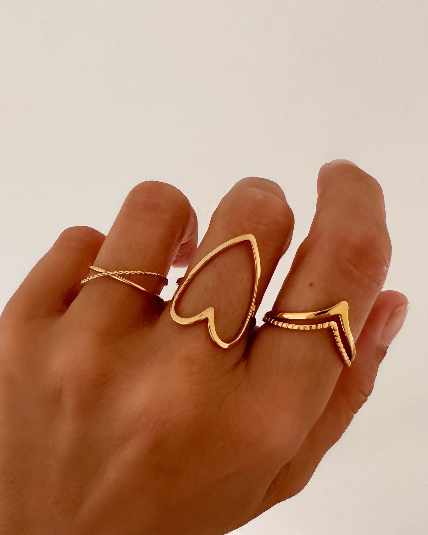 Anillo súper fino ajustable diseño cruzado en acero baño oro 18K Crossline