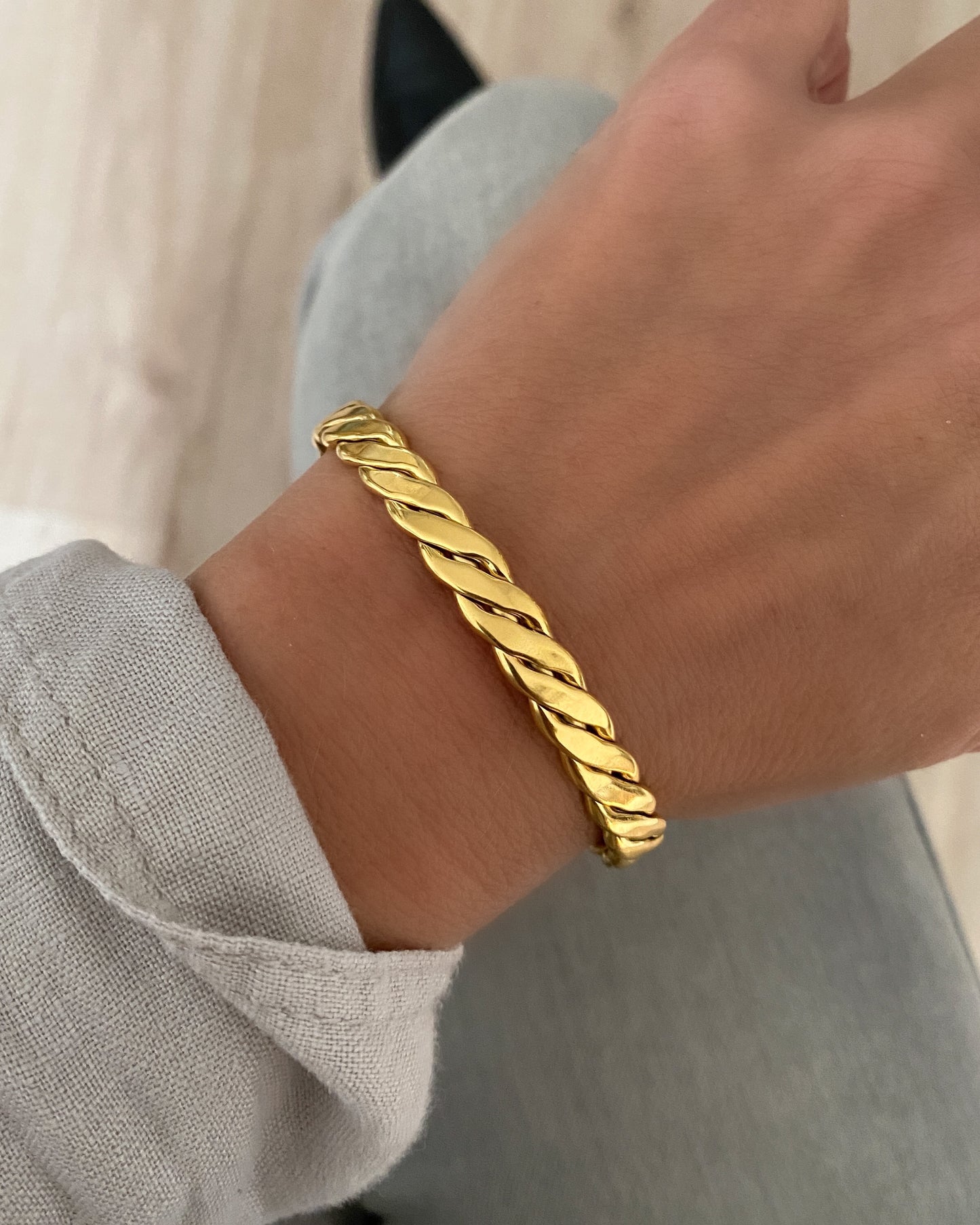 Pulsera brazalete trenzado en acero inoxidable baño oro 18K Braid